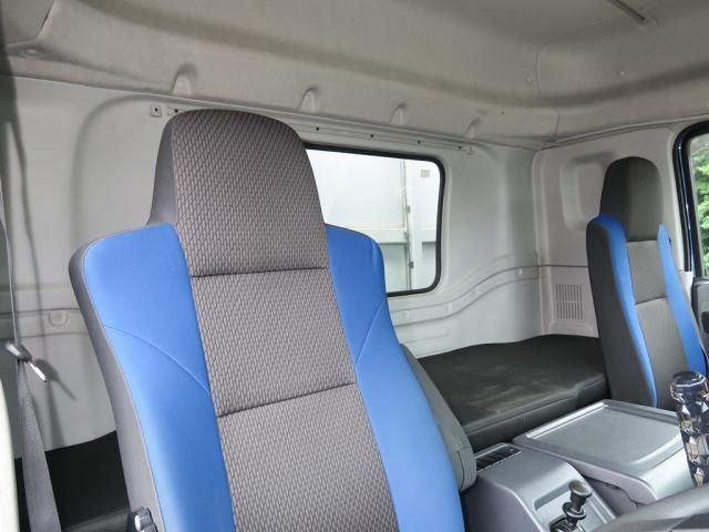 Isuzu FORWARD 2019-07 8431813-27