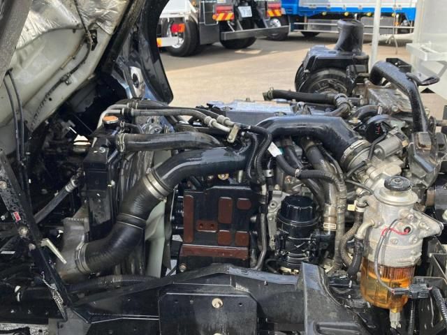 Isuzu FORWARD 2020-06 8431814-19