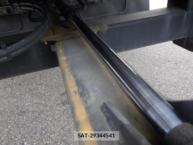 Isuzu FORWARD 2021-06 8485442-17