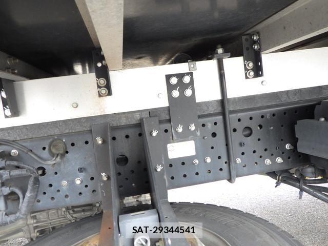 Isuzu FORWARD 2021-06 8485442-25