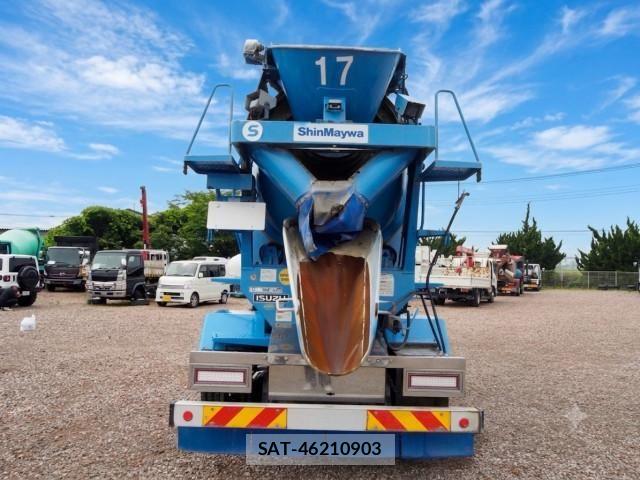 Isuzu FORWARD 2017-02 8485444-9