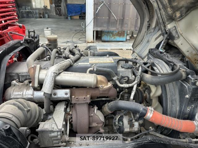 Isuzu FORWARD 2010-05 8524948-17