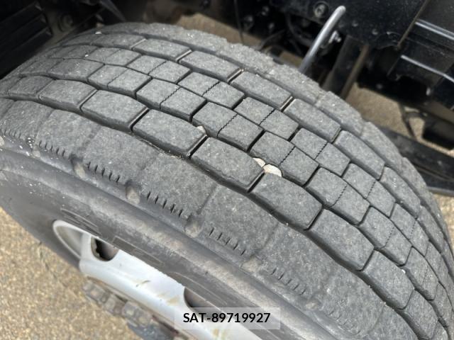 Isuzu FORWARD 2010-05 8524948-19