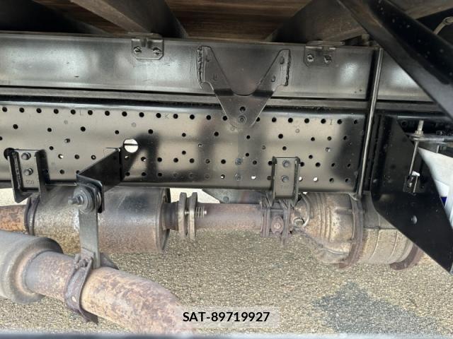 Isuzu FORWARD 2010-05 8524948-25
