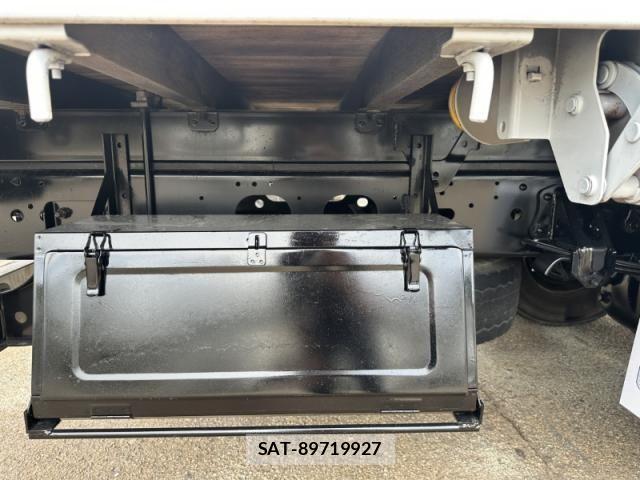 Isuzu FORWARD 2010-05 8524948-27