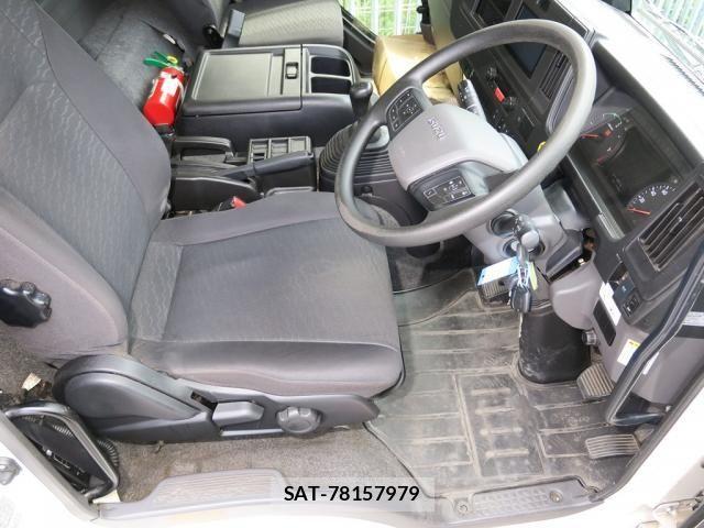 Isuzu FORWARD 2024-01 8524925-26
