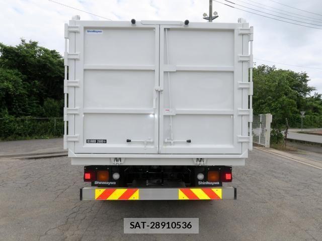 Isuzu FORWARD 2020-01 8524936-6