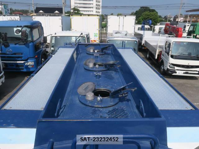 Isuzu FORWARD 2014-11 8524953-6