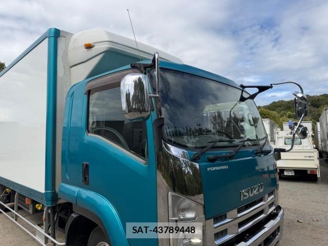 Isuzu FORWARD 2012-01 8524963-18