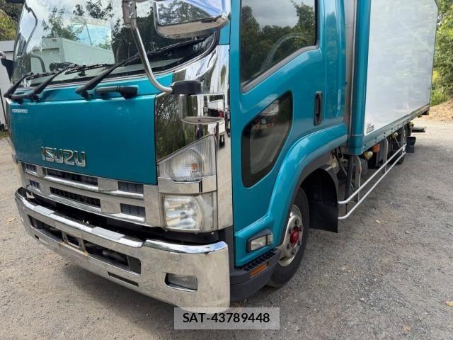 Isuzu FORWARD 2012-01 8524963-21