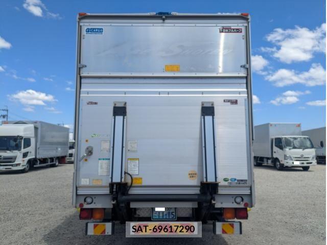Isuzu FORWARD 2019-08 8524938-9