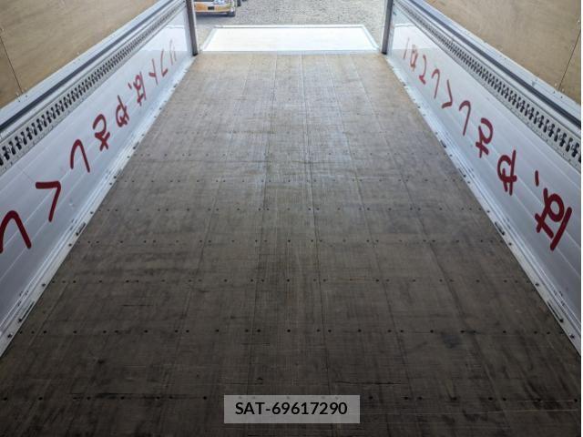 Isuzu FORWARD 2019-08 8524938-17