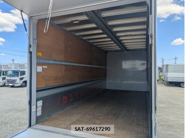 Isuzu FORWARD 2019-08 8524938-19