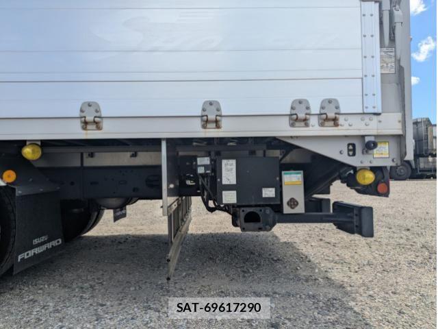 Isuzu FORWARD 2019-08 8524938-20