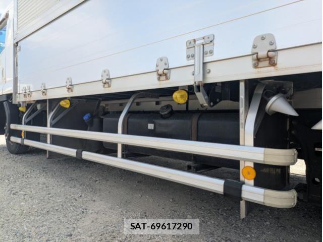 Isuzu FORWARD 2019-08 8524938-23