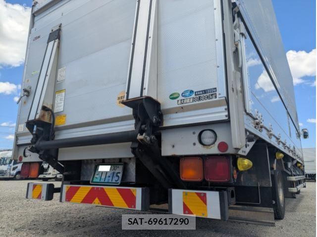 Isuzu FORWARD 2019-08 8524938-8