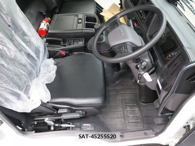 Isuzu FORWARD 2025-01 8524926-27