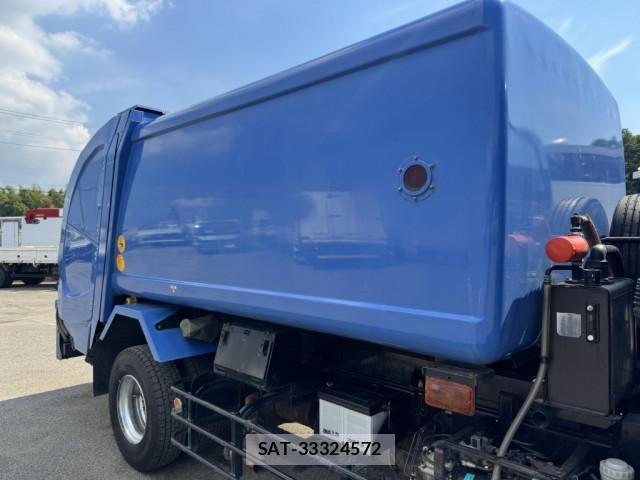Isuzu FORWARD 2012-04 8524966-6