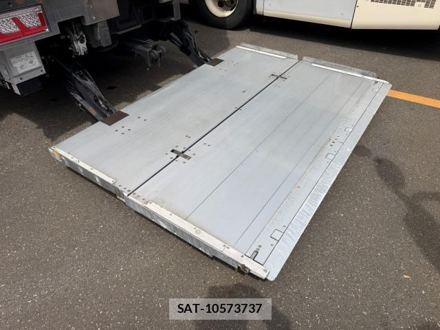 Isuzu FORWARD 2015-07 8524952-13