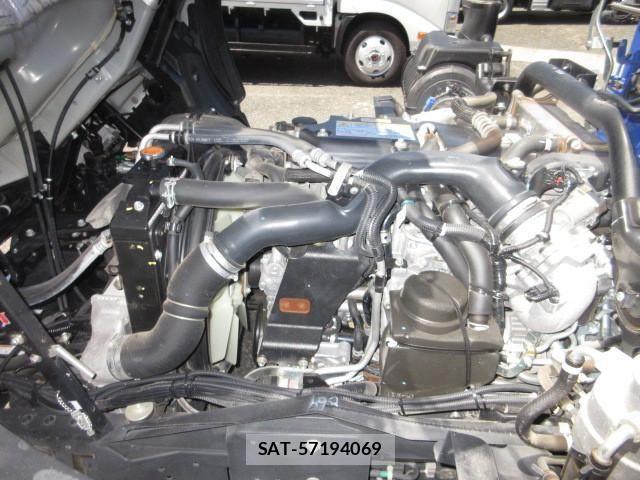 Isuzu FORWARD 2020-07 8524927-23