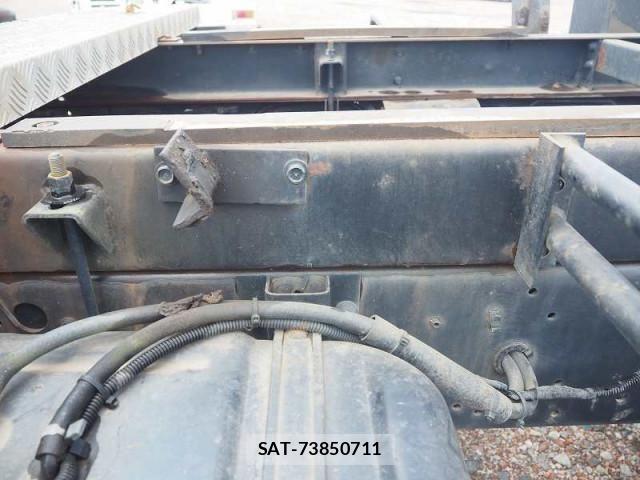 Isuzu FORWARD 2004-04 8524964-24
