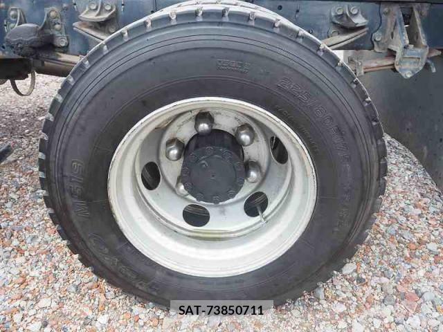 Isuzu FORWARD 2004-04 8524964-27
