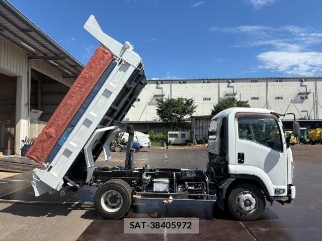 Isuzu FORWARD 2016-12 8561970-9