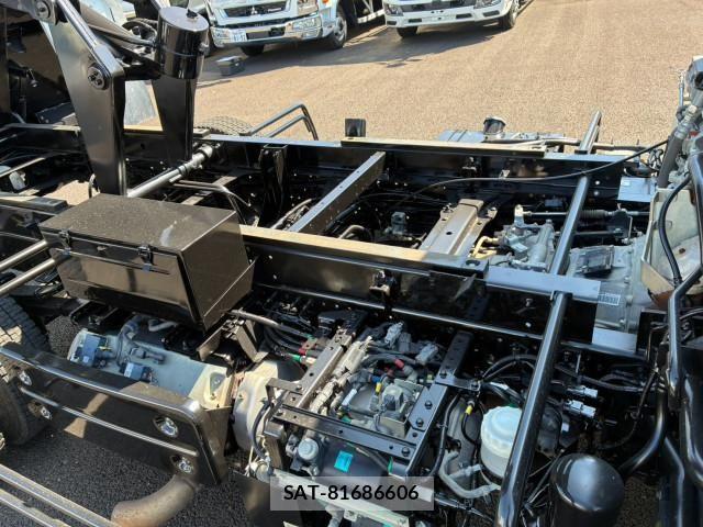 Isuzu FORWARD 2020-01 8561960-24