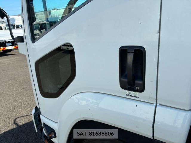 Isuzu FORWARD 2020-01 8561960-26