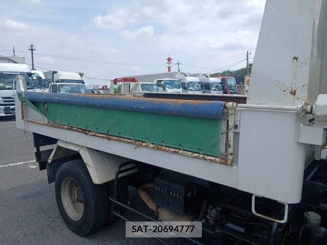 Isuzu FORWARD 2011-02 8561971-28