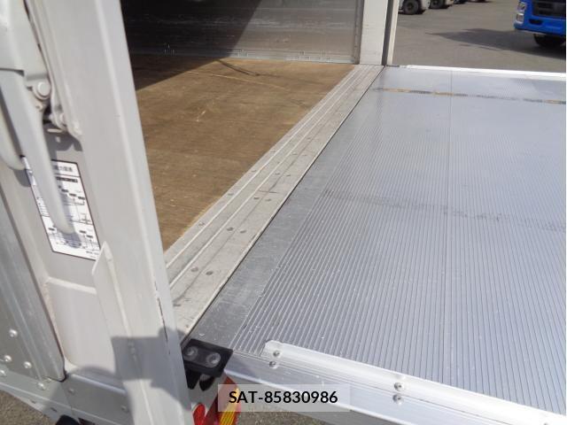 Isuzu FORWARD 2021-05 8561961-11