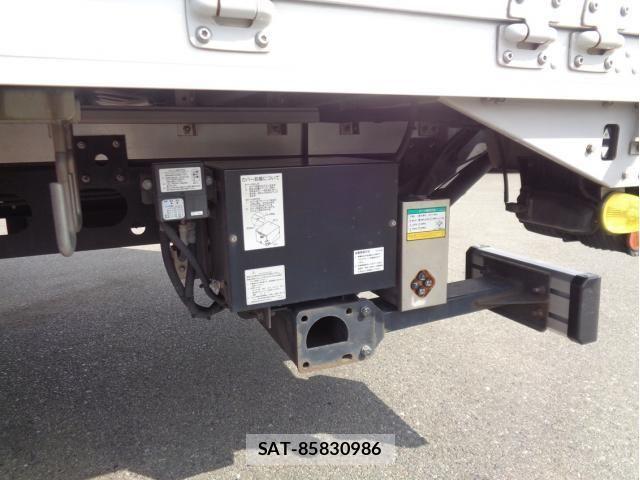 Isuzu FORWARD 2021-05 8561961-22