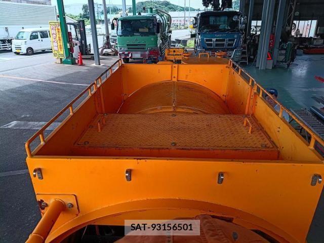 Isuzu FORWARD 2015-11 8561959-28