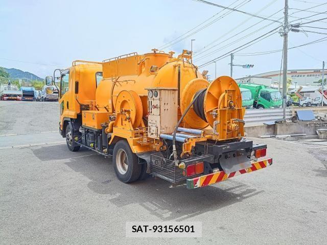 Isuzu FORWARD 2015-11 8561959-6