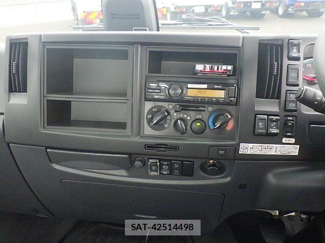Isuzu FORWARD 2022-06 8561958-22