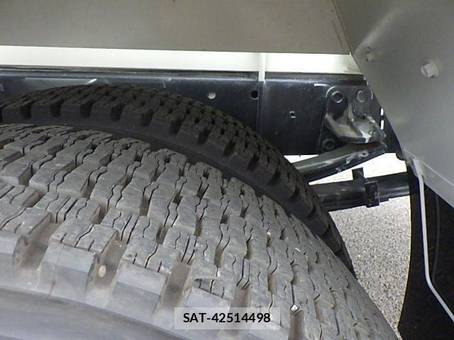 Isuzu FORWARD 2022-06 8561958-5