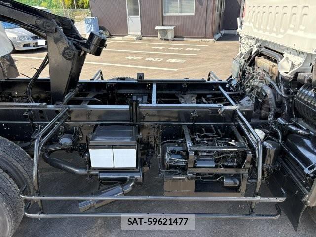 Isuzu FORWARD 2012-11 8561963-11