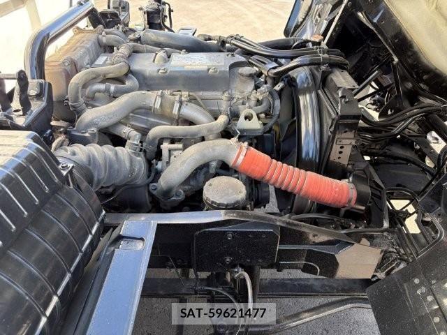 Isuzu FORWARD 2012-11 8561963-24