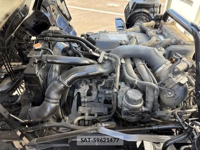 Isuzu FORWARD 2012-11 8561963-25