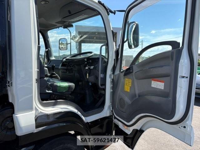 Isuzu FORWARD 2012-11 8561963-29