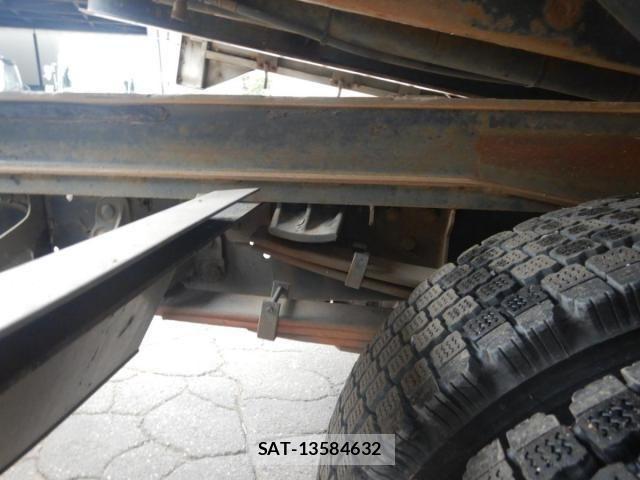Isuzu FORWARD 2006-03 8561972-24