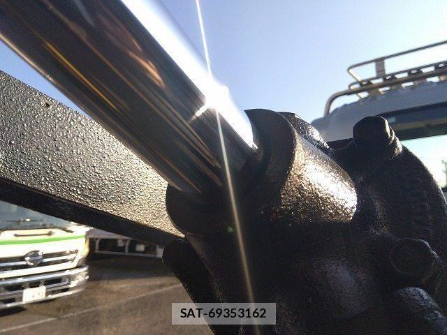 Isuzu FORWARD 2017-08 8626860-11