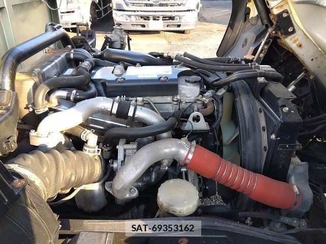 Isuzu FORWARD 2017-08 8626860-19