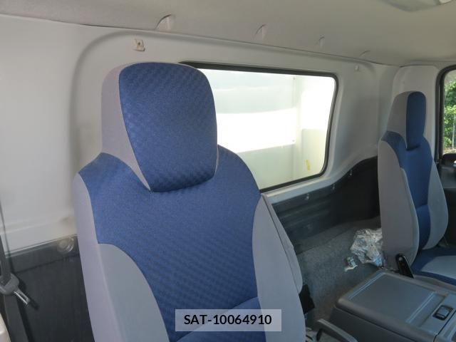 Isuzu FORWARD 2023-01 8626857-24