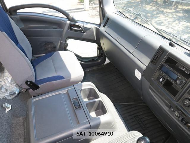 Isuzu FORWARD 2023-01 8626857-25