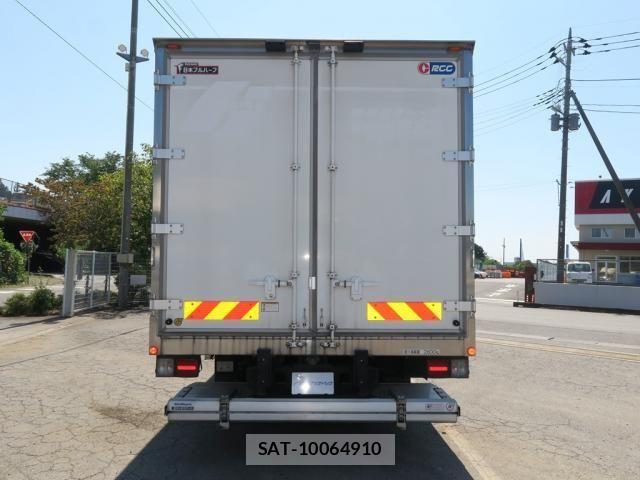 Isuzu FORWARD 2023-01 8626857-4