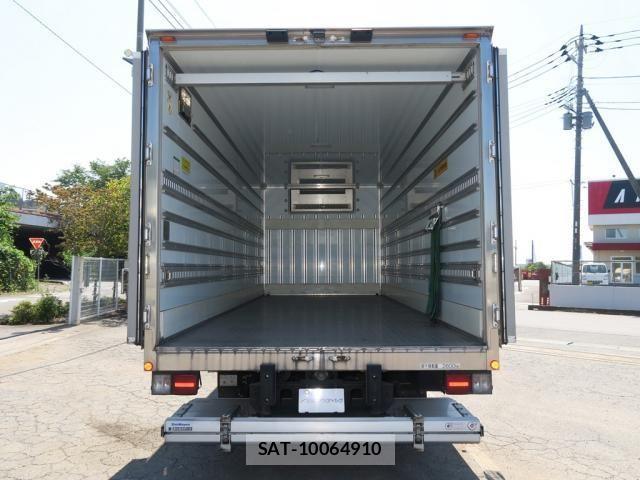 Isuzu FORWARD 2023-01 8626857-5