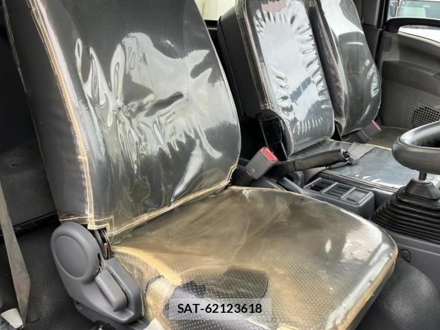 Isuzu FORWARD 2014-09 8626868-18