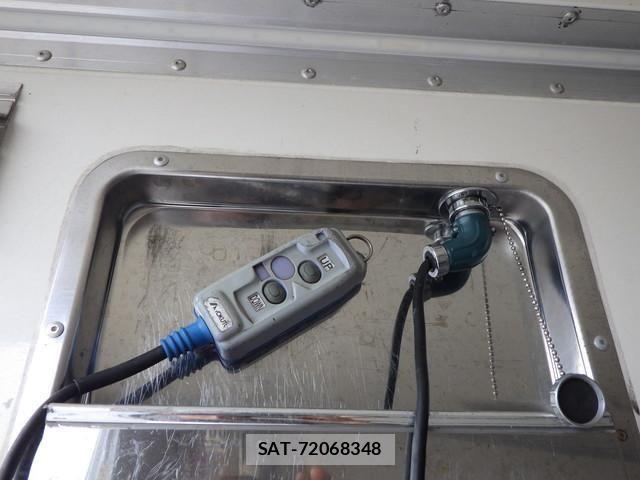 Isuzu FORWARD 2021-04 8626858-13