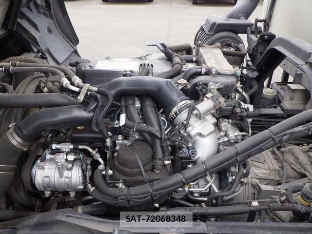 Isuzu FORWARD 2021-04 8626858-15